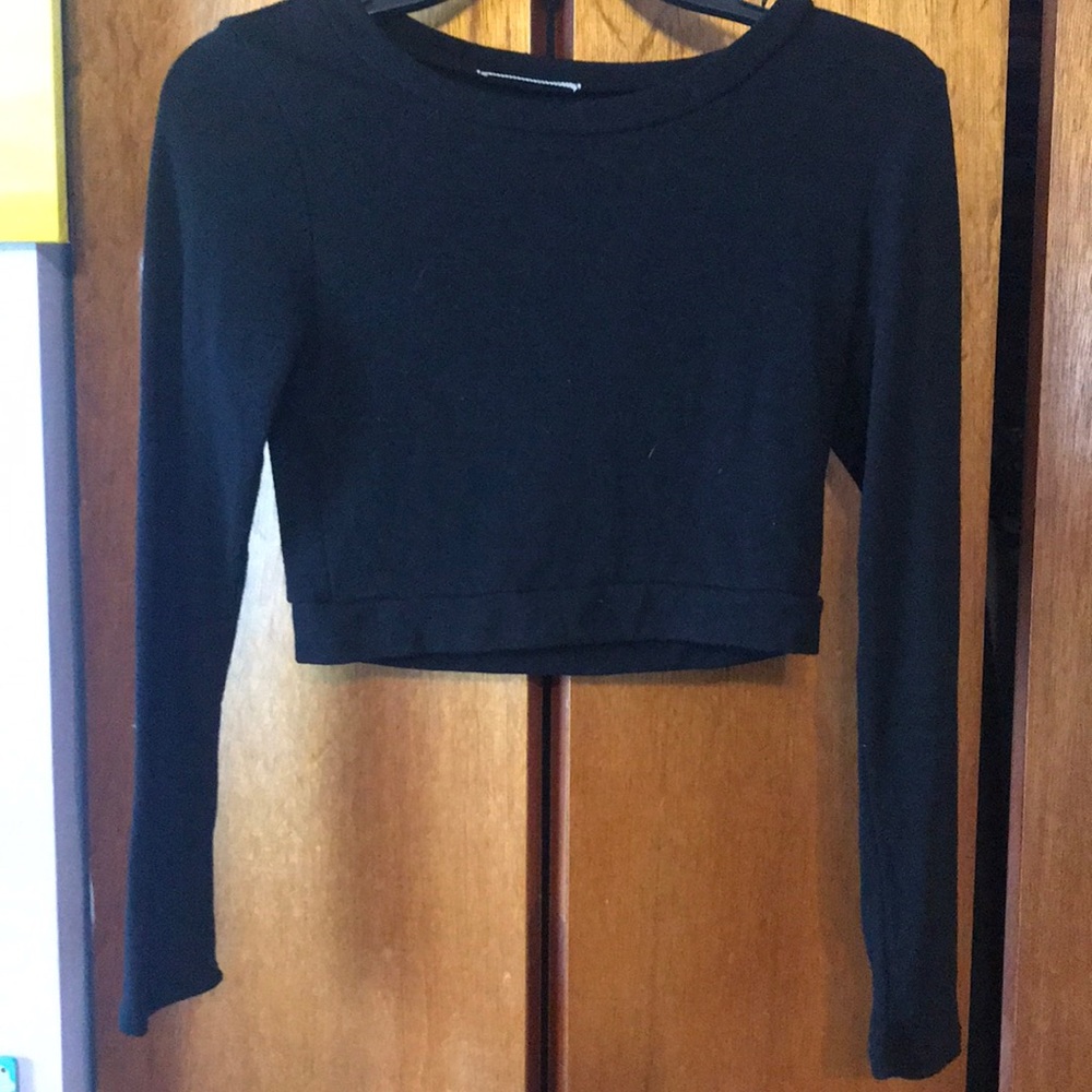 Black crop top